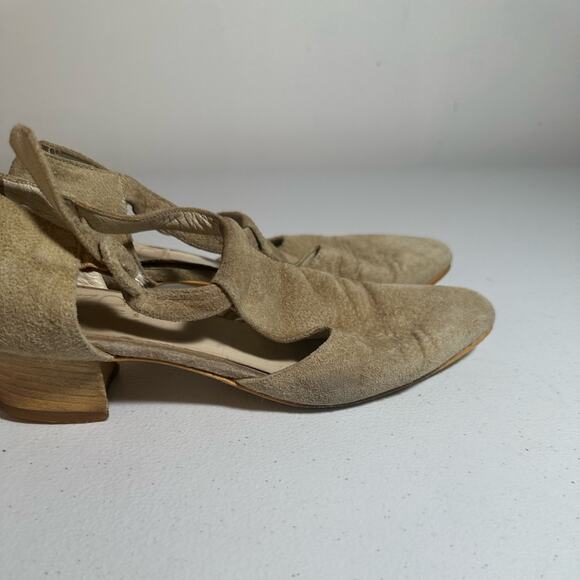 Joan and David Tan Women's Suede Heels - Picture 5 of 14